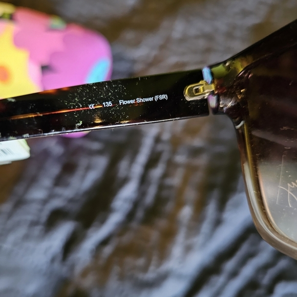 Vera bradley‎  sunglasses  and case new main image 8